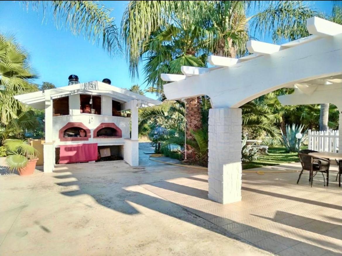 Pupillo Casa Vacanza Villa Francavilla Fontana Exterior foto
